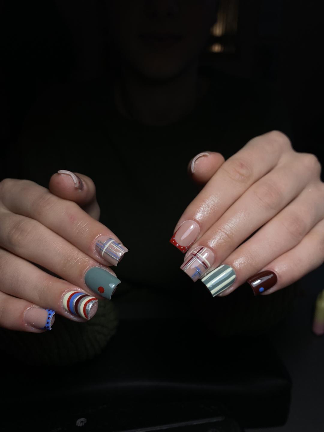 Beautopia #beograd Ojačavanje noktiju Ojačavanje prirodnih noktiju gelom