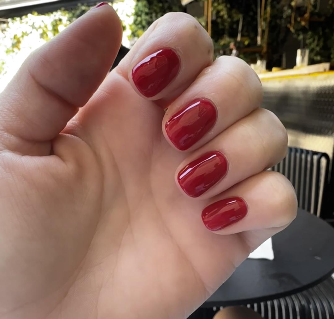 Gel lak - ruke /bez manikira - TT beauty atelier, Beograd Gel lak Nokti Gel lak, Beograd, Slavija, Autokomanda, Neimar