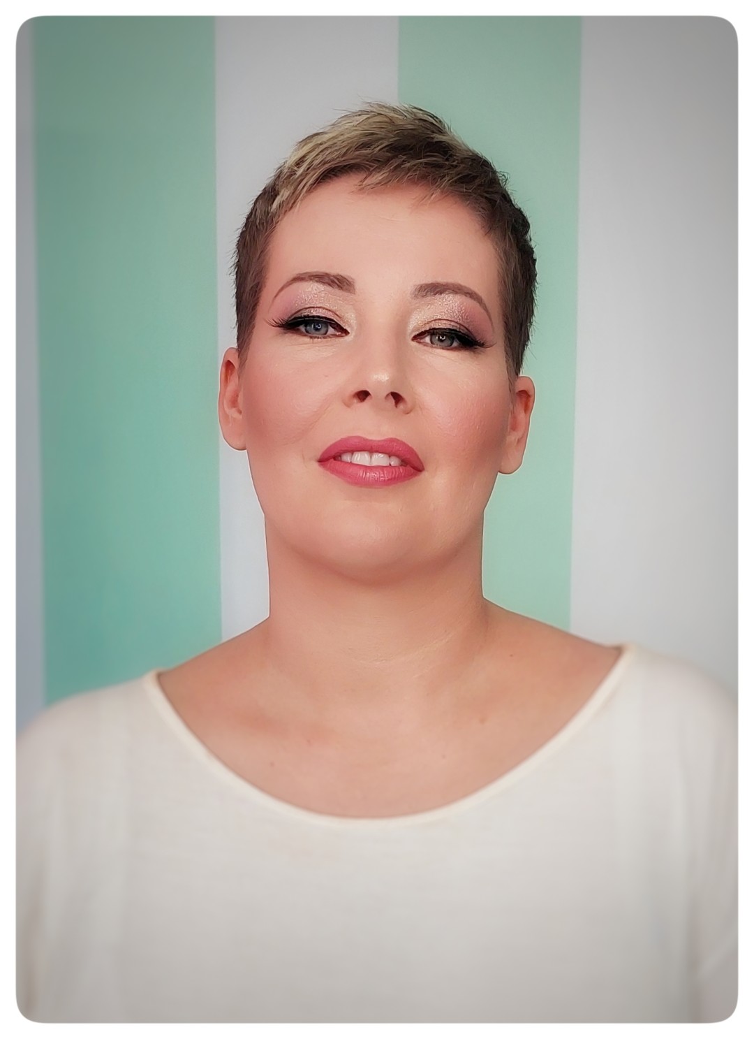 Profesionalno šminkanje + veštačke trepavice - Albina Unisex Studio Lepote, Temerin Make-up / šminkanje Lice Make-up / šminkanje, Temerin, Centar