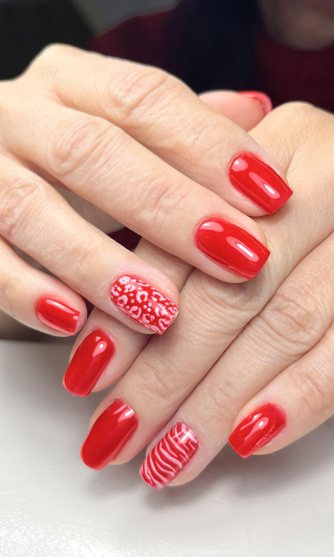 Touch Aesthetic&Medical care #beograd Lakiranje noktiju Lak dizajn