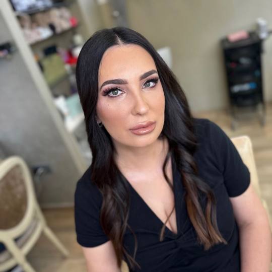 Bibi beauty centar #beograd Make-up / šminkanje Profesionalno šminkanje + veštačke trepavice bib