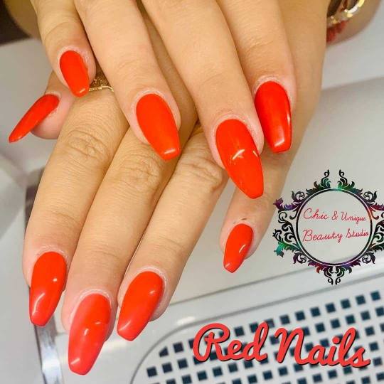 Chic & Unique #beograd Ojačavanje noktiju Ojacavanje noktiju gelom...red nails Ojačavanje noktiju 
