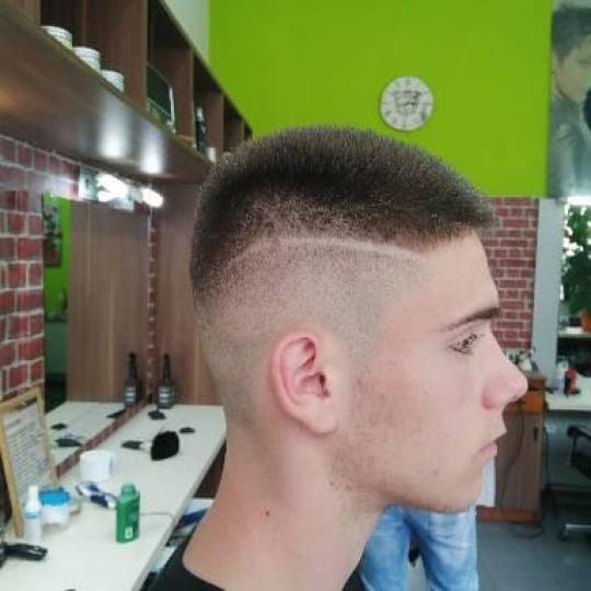 Top Trend #nis Muško šišanje Muško šišanje mašinicom