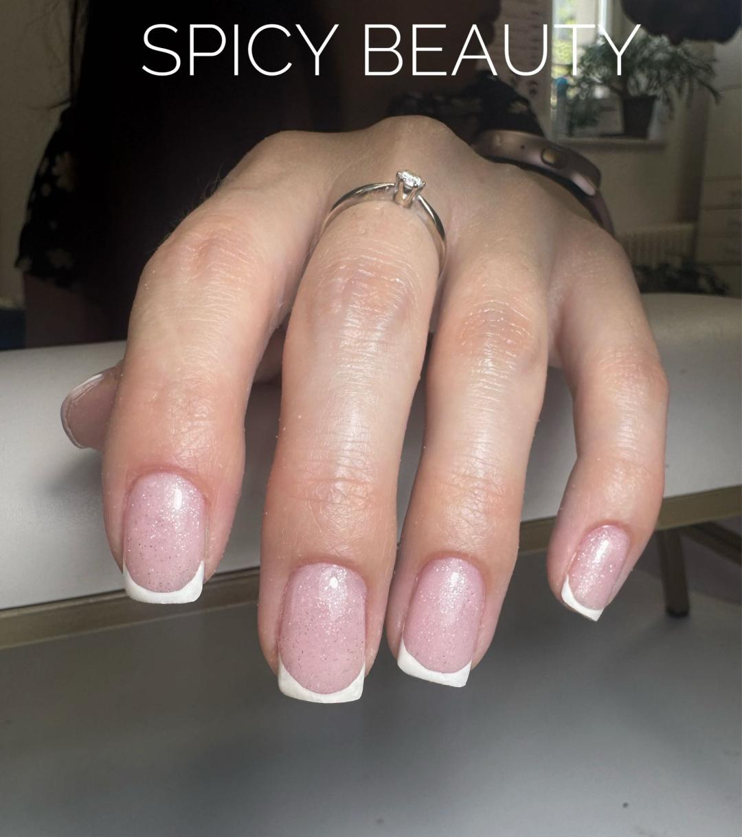 Ojačavanje noktiju rubber bazom - S dužina - Spicy beauty, Beograd Ojačavanje noktiju Nokti Ojačavanje noktiju, Beograd, Bežanijska kosa, Bežanija, Ledine, Surčin
