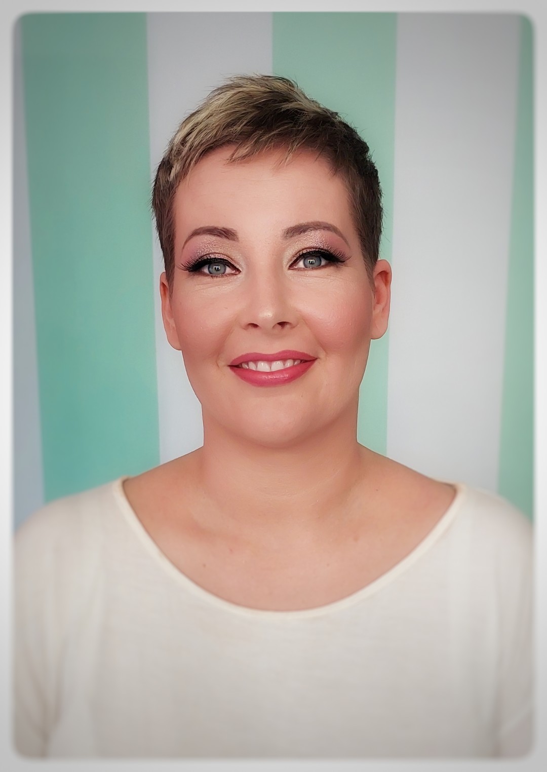 Profesionalno šminkanje + veštačke trepavice - Albina Unisex Studio Lepote, Temerin Make-up / šminkanje Lice Make-up / šminkanje, Temerin, Centar