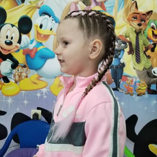 Lepi - 1 037 #krusevac Uvijanje, lokne i talasi Dve pletenice u boji