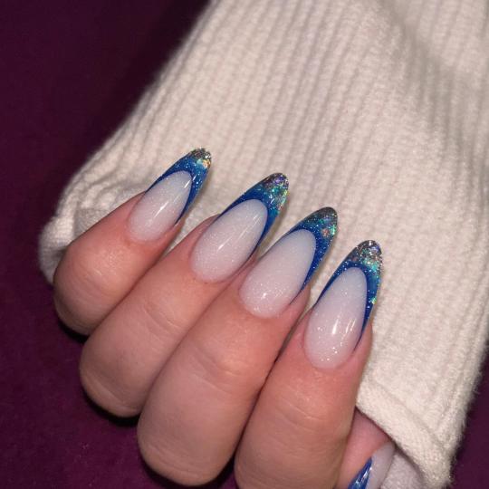 Aurelia beauty #beograd Izlivanje noktiju Izlivanje noktiju gelom - L dužina