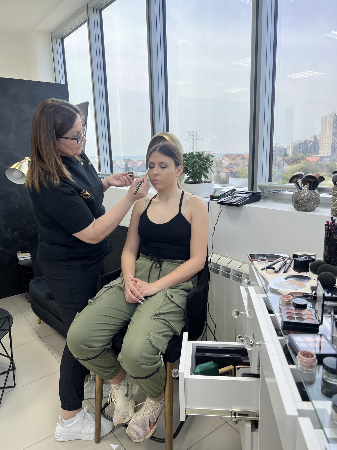 GM Beauty studio #beograd Make-up / šminkanje Profesionalno šminkanje + veštačke trepavice