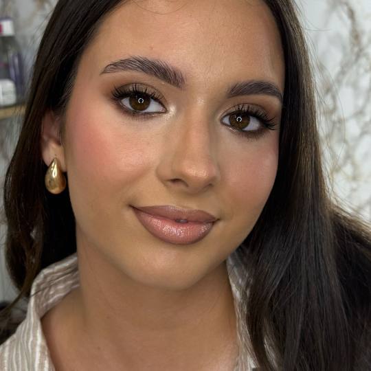 Beauty house by Marina #novisad Make-up / šminkanje Profesionalno šminkanje + veštačke trepavice