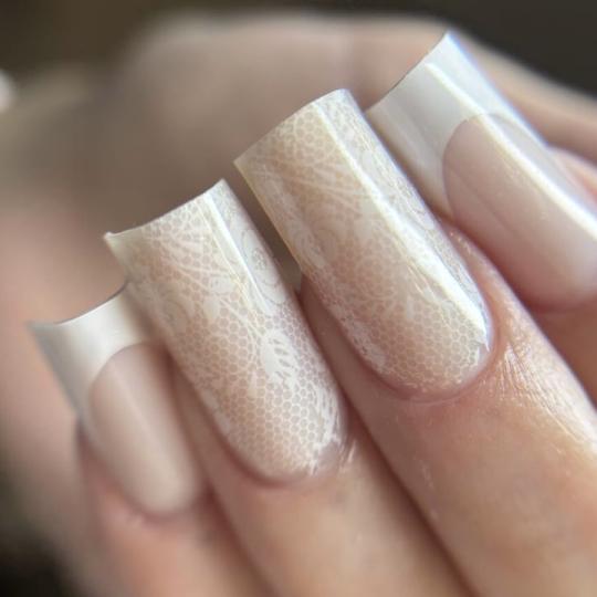 Touch Aesthetic&Medical care #beograd Ruski manikir i pedikir Nadogradnja noktiju gel - M dužina Ra