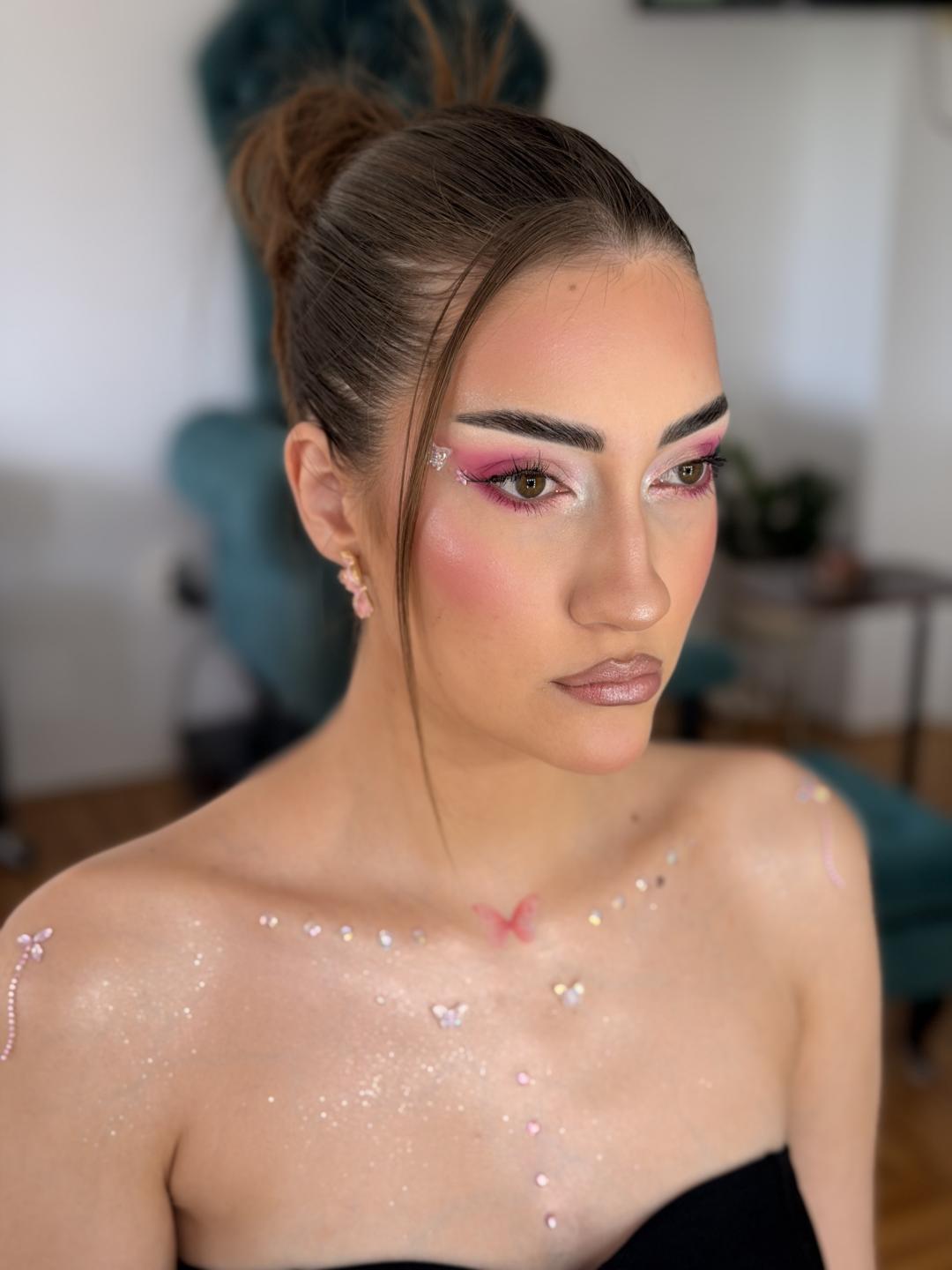Profesionalno šminkanje - Aora, Novi Sad Make-up / šminkanje Lice Make-up / šminkanje, Novi Sad, Centar - Stari grad