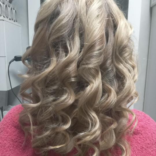 Astradas 2 #beograd Uvijanje, lokne i talasi Lokne na presu / kupu - duga kosa