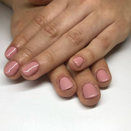 Mademoiselle Beauty #beograd Ojačavanje noktiju Korekcija ojačavanja noktiju gelom - M dužina - r