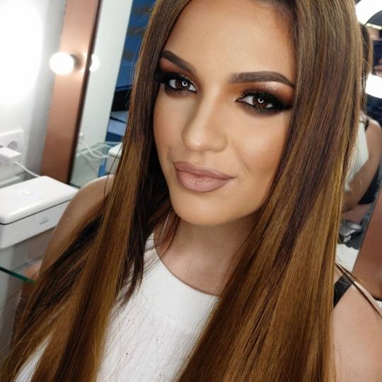 Gloss studio #nis Make-up / šminkanje Profesionalno šminkanje