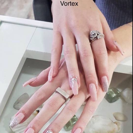 Vortex #beograd Izlivanje noktiju Izlivanje noktiju izlivanje