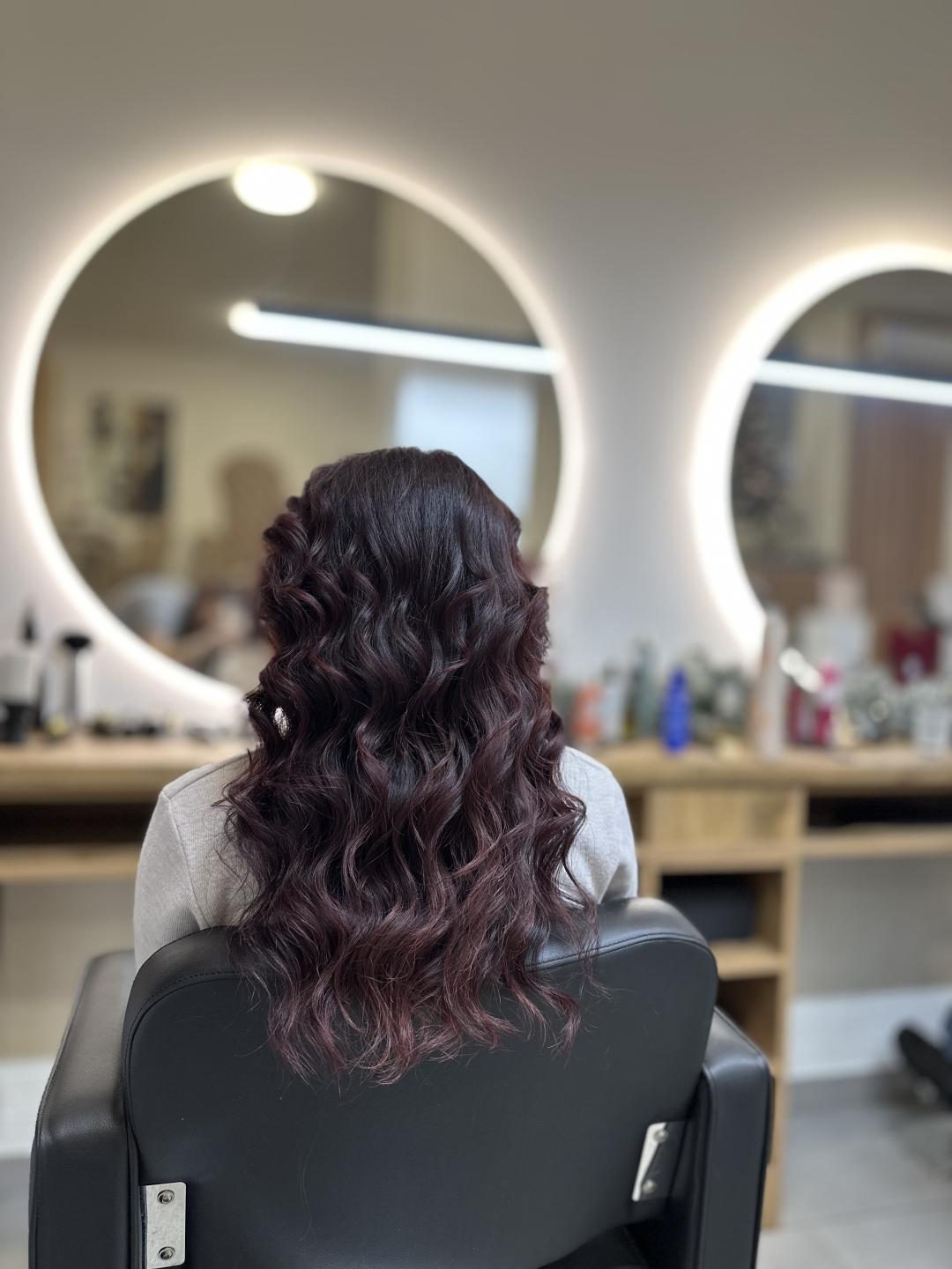 Studio Eleven Ladies&Gentlemen #beograd Feniranje i stilizovanje Feniranje na talase - kosa srednje dužine