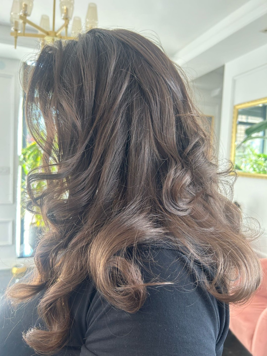 Esthetique Privé #beograd Šišanje Žensko šisanje +tretman za hidrataciju kose+ feniranje - sve dužine