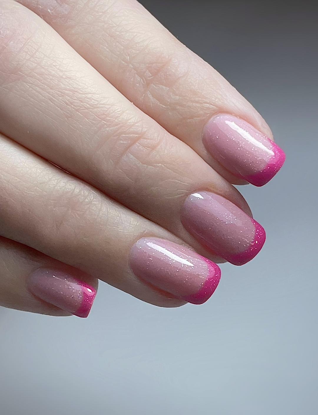 Nails Studio #beograd Ojačavanje noktiju Gel lak / rubber baza