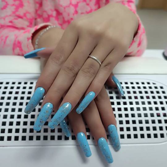 Taci nail art #beograd Korekcija noktiju Korekcija izlivanja / nadogradnje noktiju