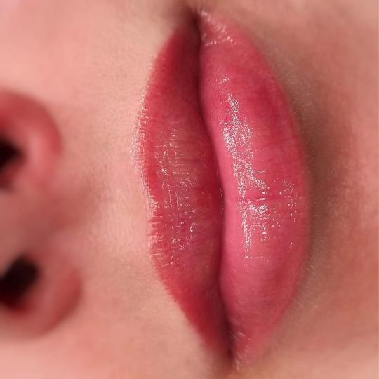 Vanilla rain beauty - Banovo brdo #beograd Trajna šminka Trajna šminka usana Zarasli rad