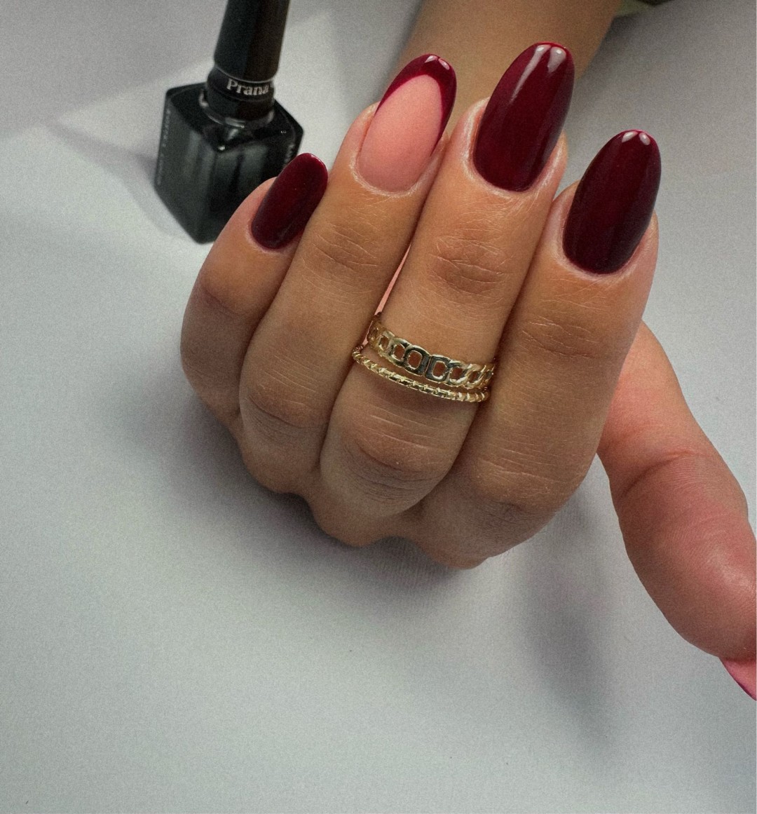 La belle beauty corner #nis Izlivanje noktiju Izlivanje noktiju gelom - M dužina