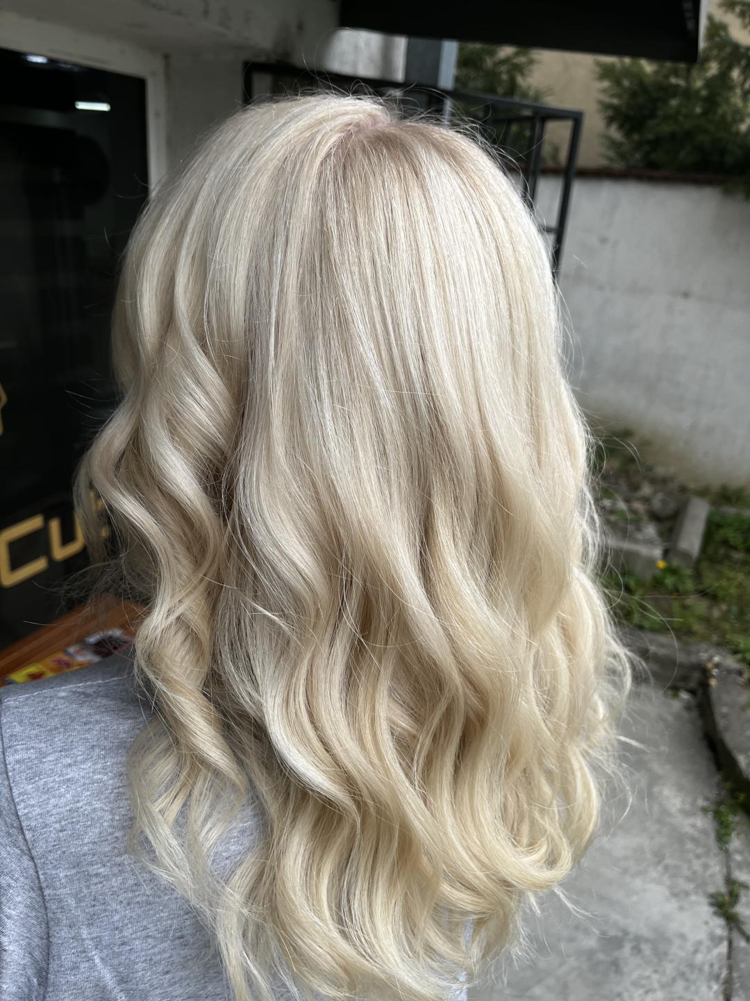 Feniranje na talase - duga kosa preko ram. - Wolf Cut, Beograd Feniranje i stilizovanje Frizerski saloni Feniranje i stilizovanje, Beograd, Voždovac