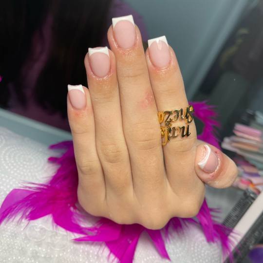 Sneža Nails #beograd Izlivanje noktiju Izlivanje noktiju gelom - S dužina