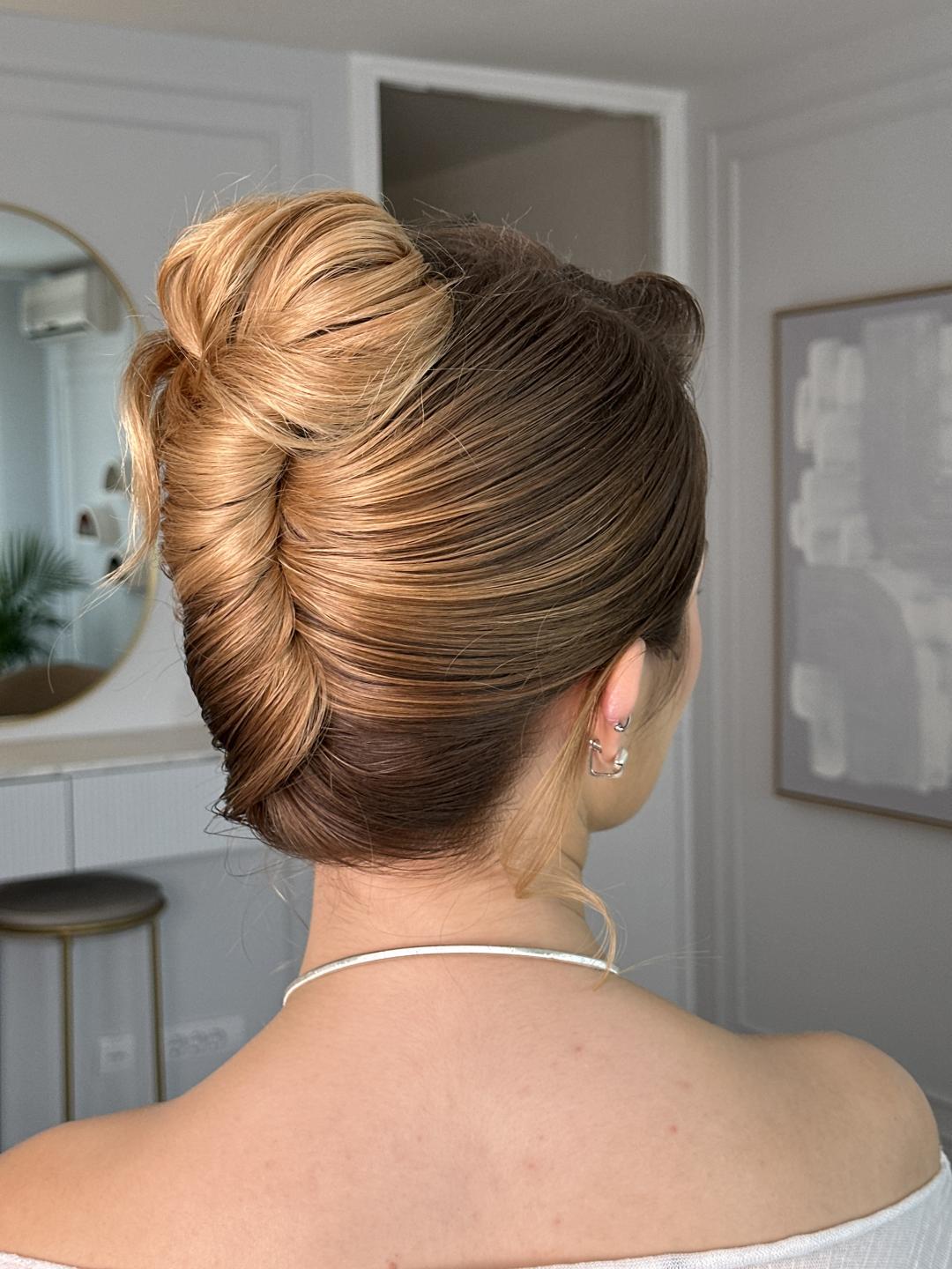 Baza Beauty Studio #beograd Svečane i frizure za svadbu Svečana frizura - ekstra složena