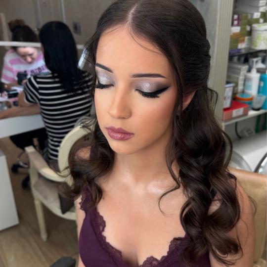 Bibi beauty centar #beograd Make-up / šminkanje Profesionalno šminkanje + veštačke trepavice + s