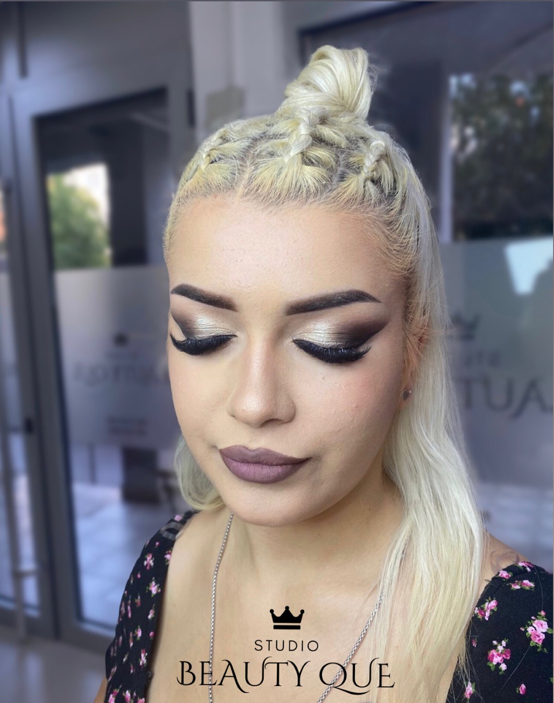 Studio Beauty Que #beograd Make-up / šminkanje Profesionalno šminkanje - večernja šminka