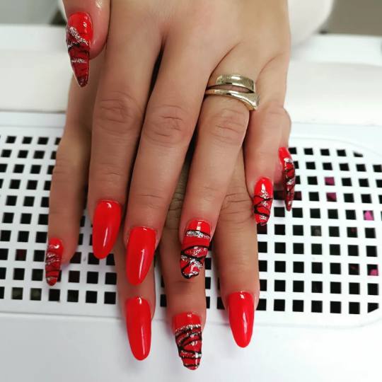Taci nail art #beograd Izlivanje noktiju Izlivanje noktiju gelom