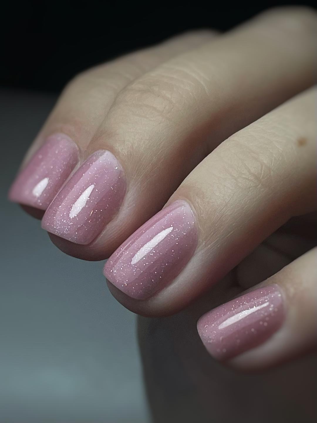 Gel lak / rubber baza - Nails Studio, Beograd Ojačavanje noktiju Nokti Ojačavanje noktiju, Beograd, Banovo brdo