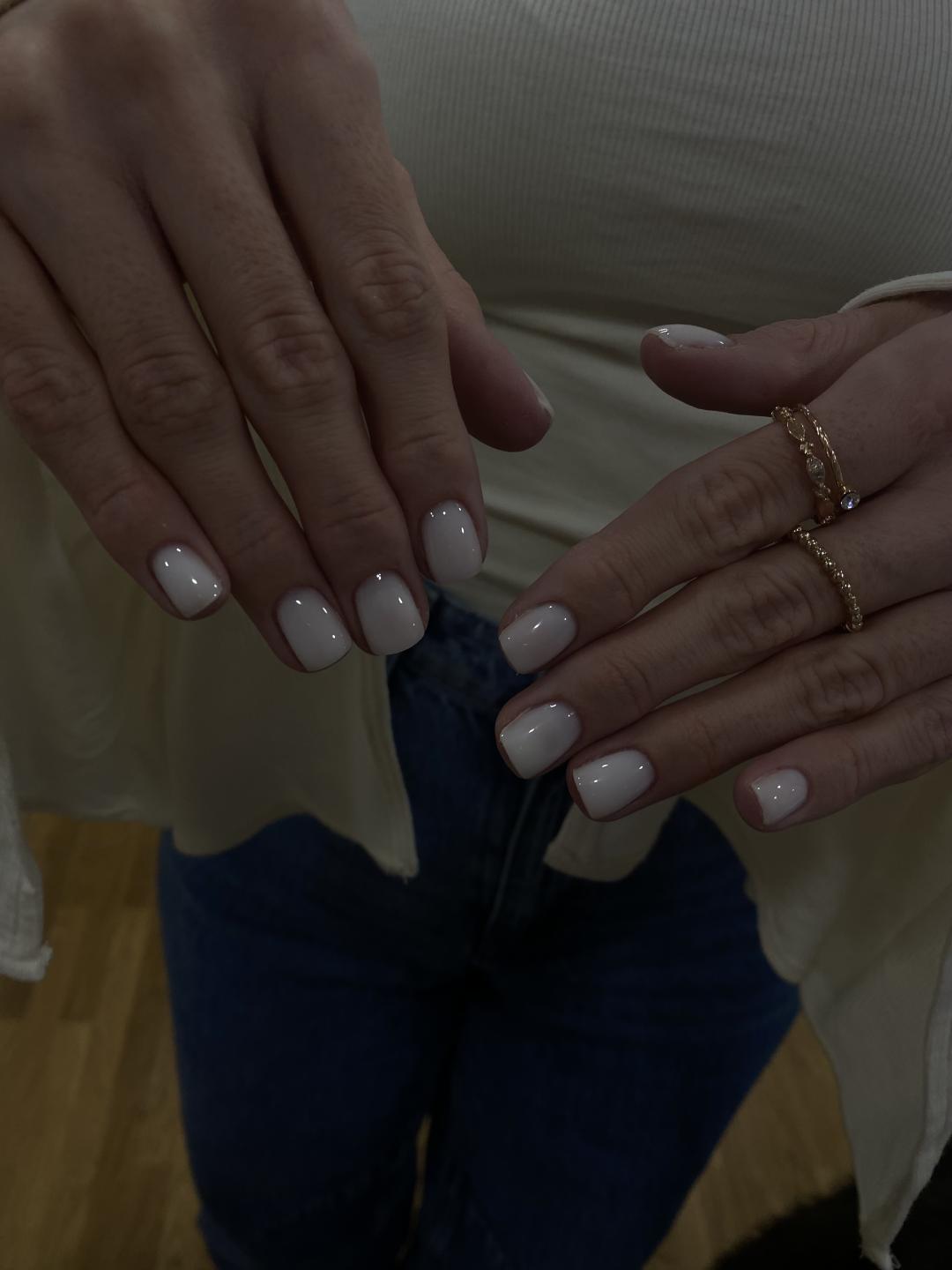 Rubber baza (korekcija) - Ayva Nail Studio, Beograd Manikir Nokti Manikir, Beograd, Novi Beograd Fontana, Tošin bunar