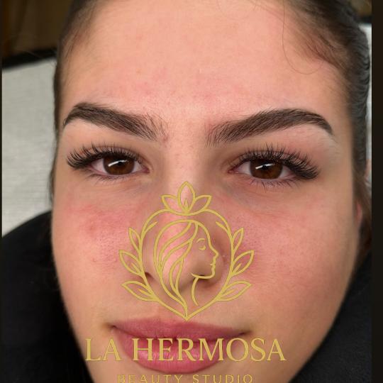 La Hermosa Beauty Studio usluga