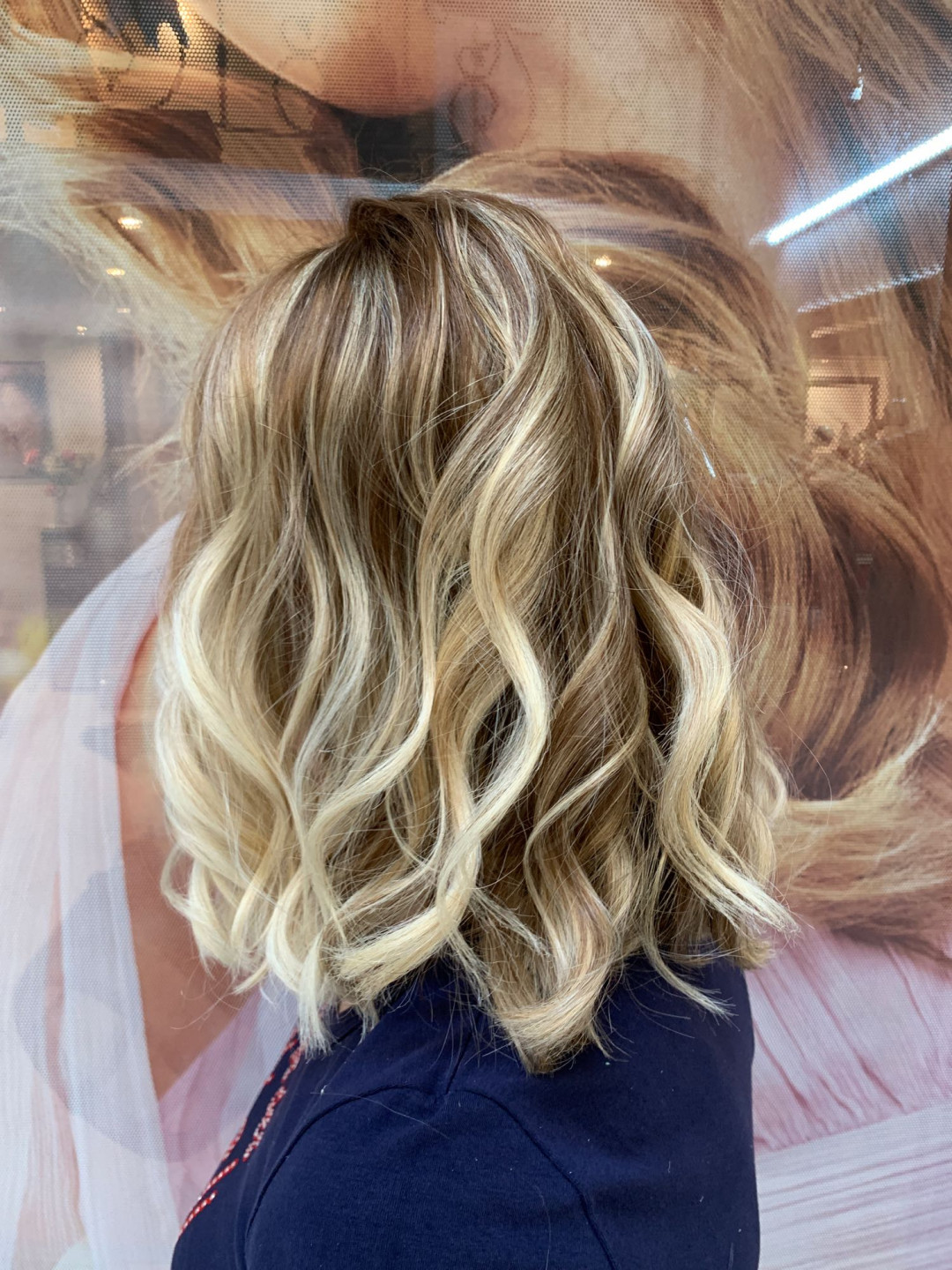 A&M #beograd Ombre, sombre, balayage Balayage + preliv + feniranje + gratis olaplex - kosa srednje dužine