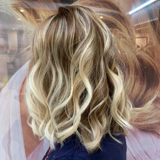 A&M #beograd Ombre, sombre, balayage Balayage + preliv + feniranje + gratis olaplex - kosa srednje d