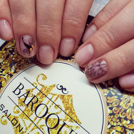 Baroque #beograd Manikir Ojačavanje prirodnih noktiju gelom