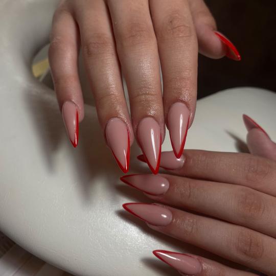 Almari Beauty Concept #kragujevac Izlivanje noktiju Izlivanje noktiju dual tipsama - L dužina Nokti