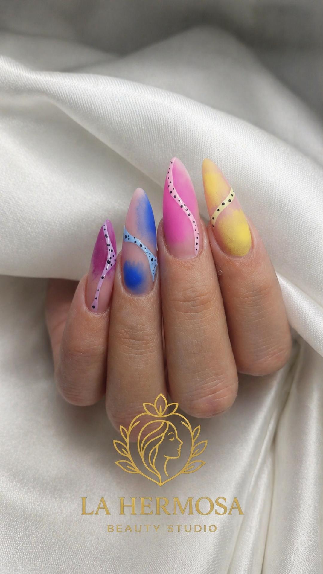 Korekcija izivanja nokiju gelom - XL dužina - La Hermosa Beauty Studio, Beograd Korekcija noktiju Nokti Korekcija noktiju, Beograd, Novi Beograd Ušće, Sava Centar