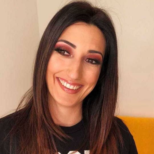 Cut 'n' Go #novisad Make-up / šminkanje Profesionalno šminkanje + 3D mink trepavice