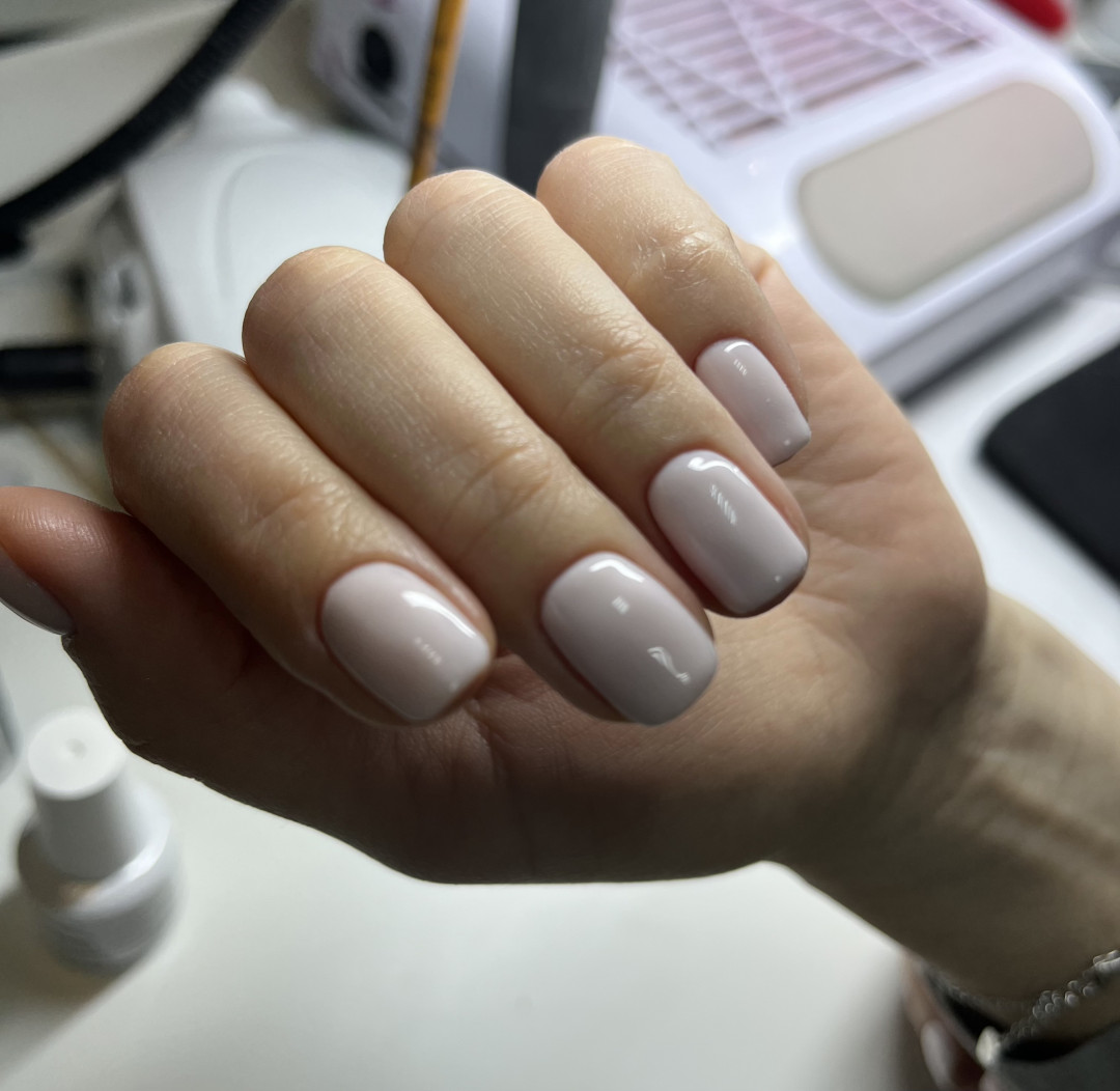 Voss Nails #beograd Manikir Russian manicure with gel polish
