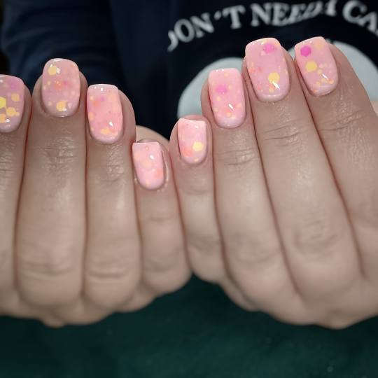 Nails by Helena #beograd Ojačavanje noktiju Ojačavanje prirodnih noktiju + ruski manikir - S duži