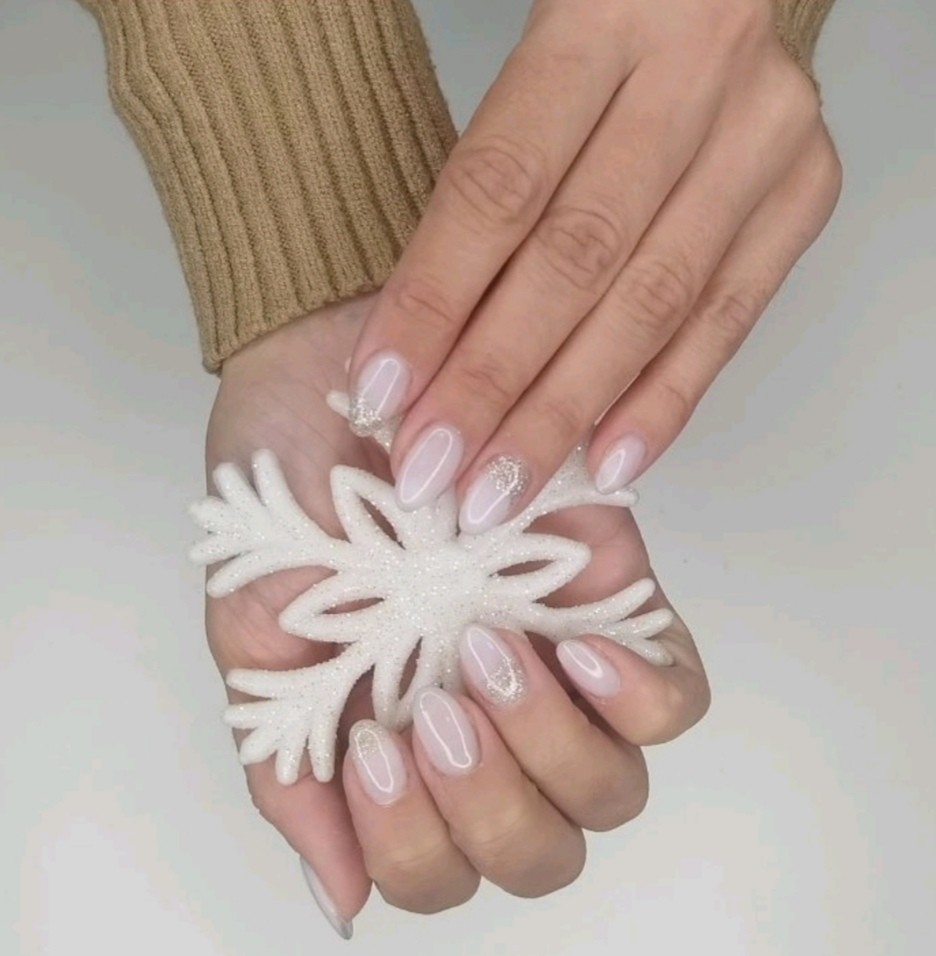 Lila Ly Beauty Studio #beograd Gel lak Manikir + gel lak - rad salona