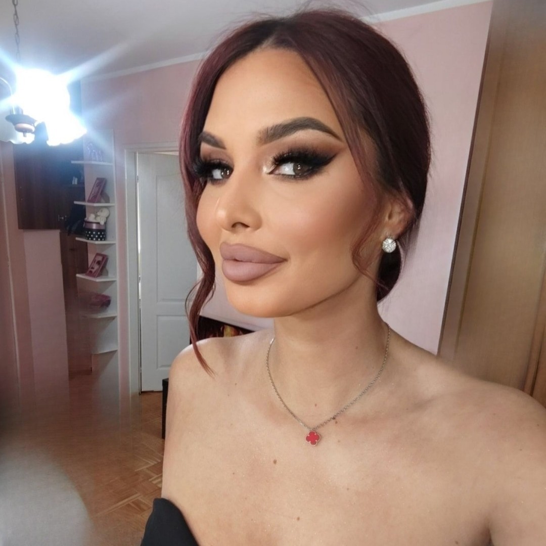 Profesionalno šminkanje - večernja šminka - Just me, Beograd Make-up / šminkanje Lice Make-up / šminkanje, Beograd, Vračar, Čubura, Crveni krst