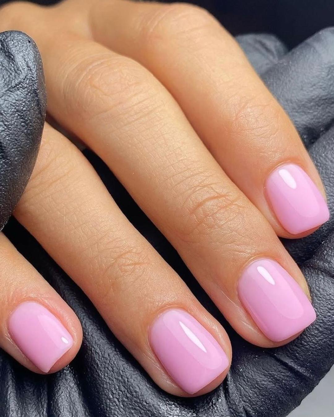 Esthetique Privé #beograd Manikir Manikir + gel lak + Klasičan tretman lica