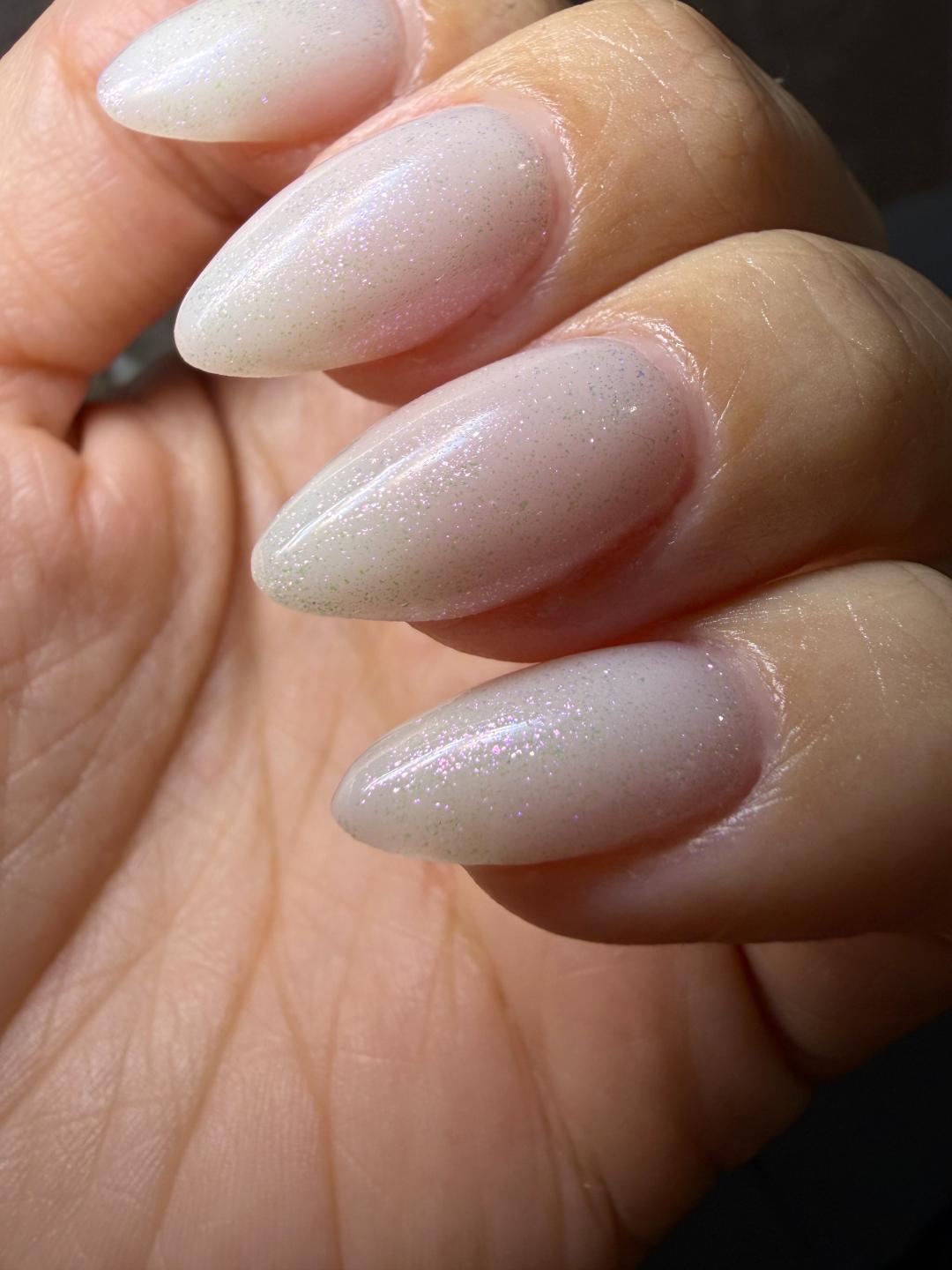 Beauty room Zvezdara #beograd Izlivanje noktiju Korekcija izlivanja noktiju gelom - M dužina