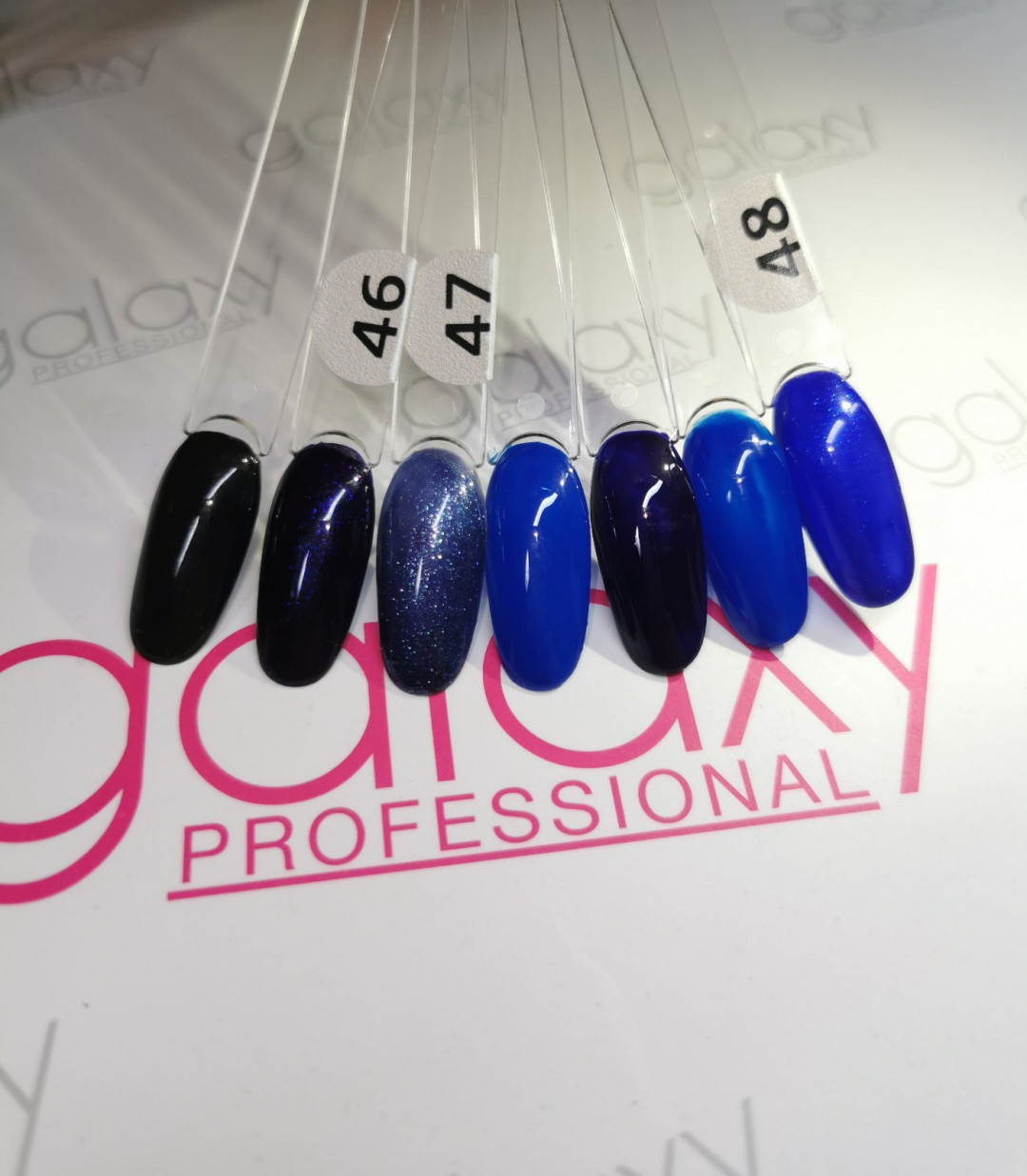 Lipo Centar #beograd Gel lak Manikir + gel lak (prvo mazanje)