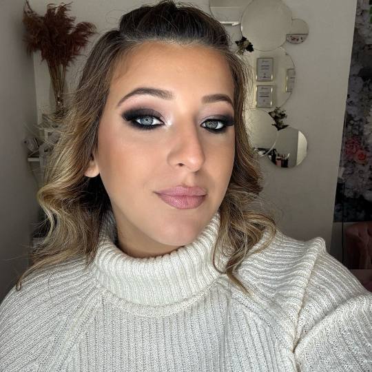 Kosjerić #kosjeric Make-up / šminkanje Profesionalno šminkanje + trepavice