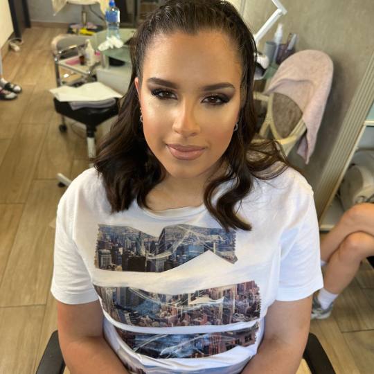 Bibi beauty centar #beograd Make-up / šminkanje Profesionalno šminkanje + veštačke trepavice mat