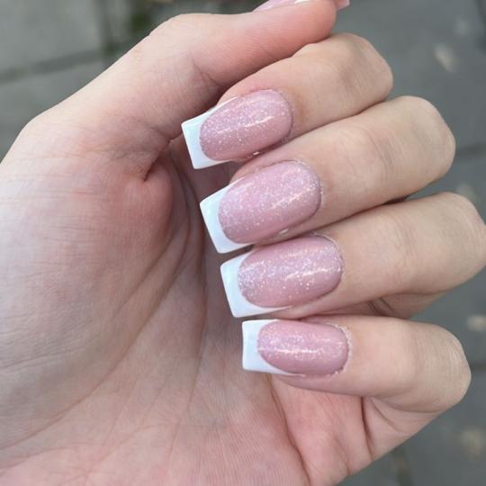 Beauty Team J&S 037 #krusevac Izlivanje noktiju Izlivanje noktiju gelom - M dužina